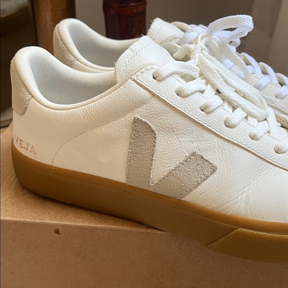 Veja Men's White Campo sneaker chromefree Leather - Picture 2 of 6